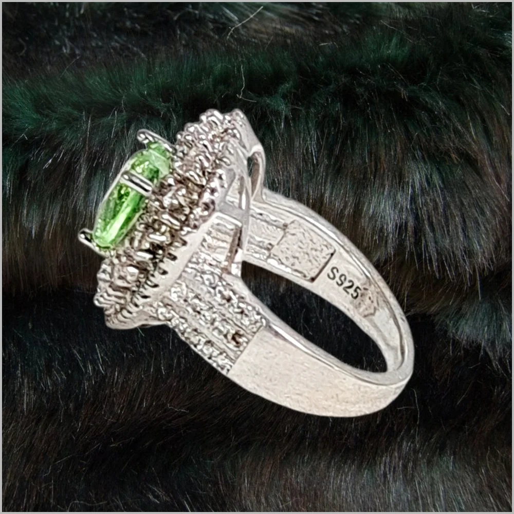 Heart Shaped Trillion Cuf Natural Peridot & White Topaz Halo Silver Ring Size 8.